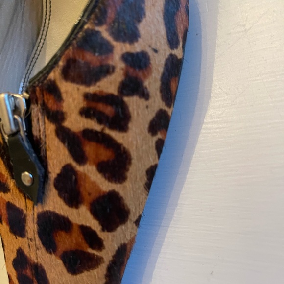 Calf hair leopard print pointy toe heels . Size 8.5 - Picture 6 of 11